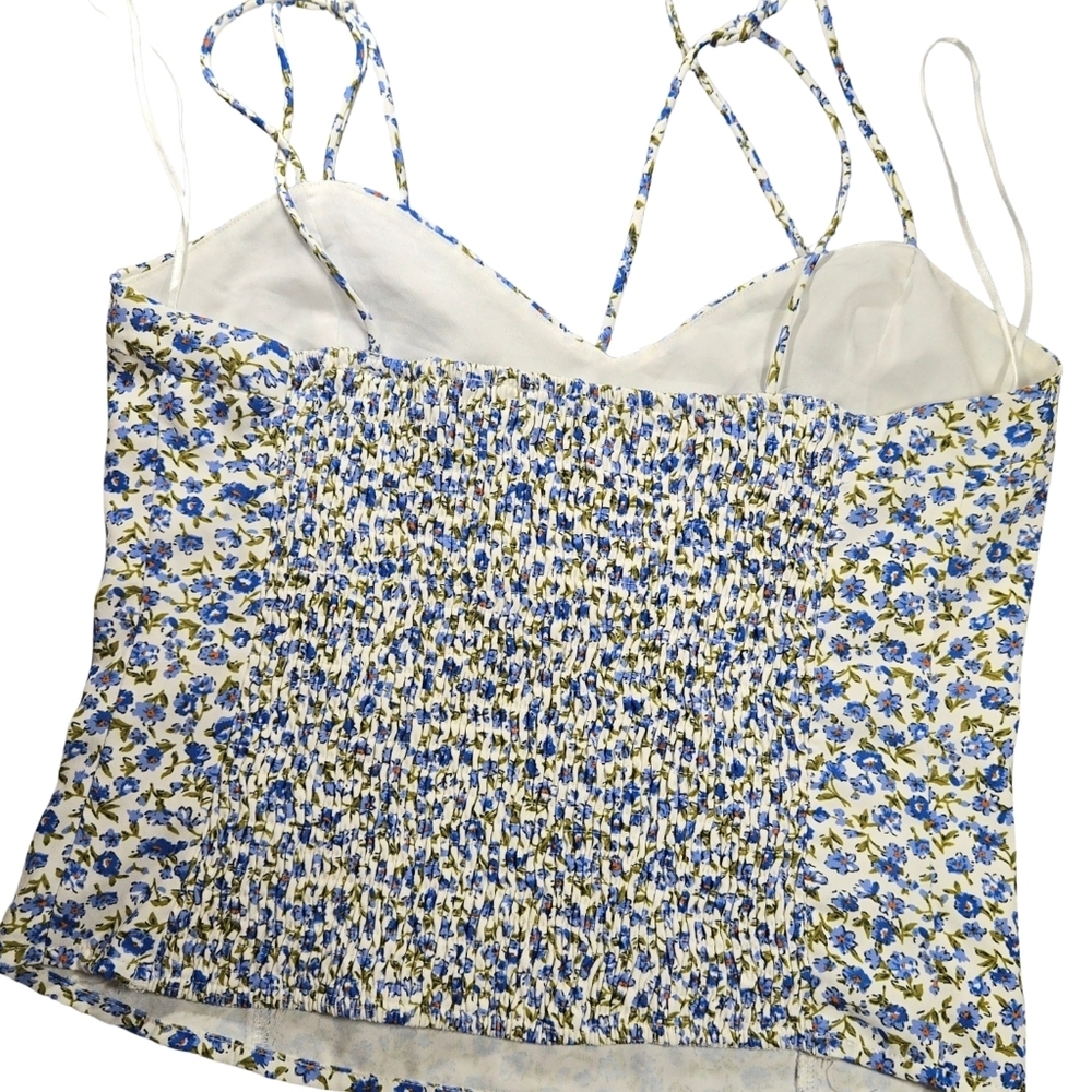 Jun & Ivy Floral Blue and White Camisole Top Size M - Picture 3 of 7